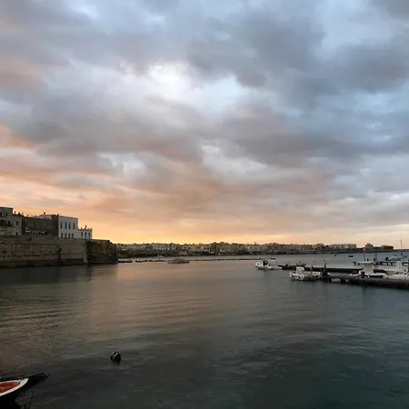 Perla D'oriente - Vendégház *
