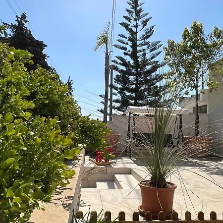 Perla D'oriente - Pensión 3*